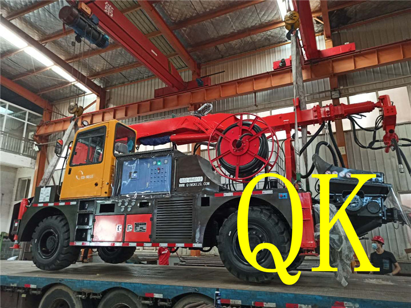 混凝土泵 青科重工 濕噴臺(tái)車